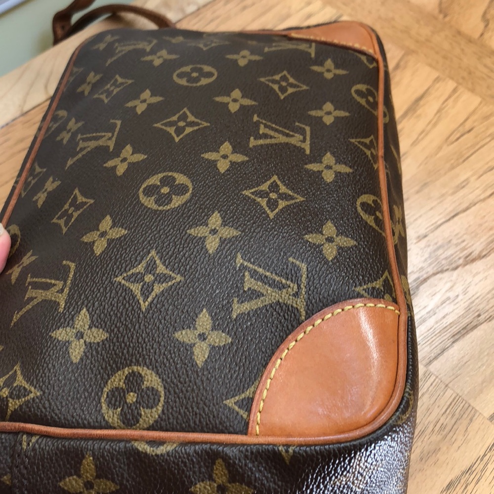❤️Louis Vuitton Crossbody ❤️ - Picture 4 of 8